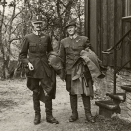 Kong Haakon og Kronprins Olav ankommer Tromsø bispegård og siste statsråd på norsk jord, 7. juni 1940. Foto: Ukjent, De kongelige samlinger